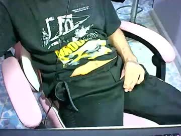 Alejandropppzz Chaturbate stream image from July 29, 2025