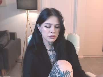 Ema_Molly Chaturbate stream image from July 29, 2025