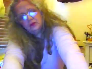 Luvmedestinee Chaturbate stream image from July 29, 2025