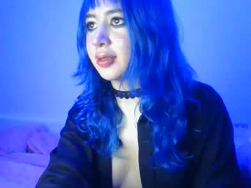 Edelinesumissive Chaturbate stream image from July 29, 2025