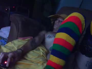 Luckyybarb Chaturbate stream image from July 29, 2025