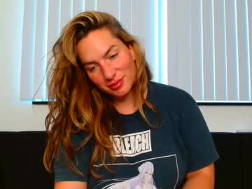 Megancox_Official Chaturbate stream image from July 29, 2025