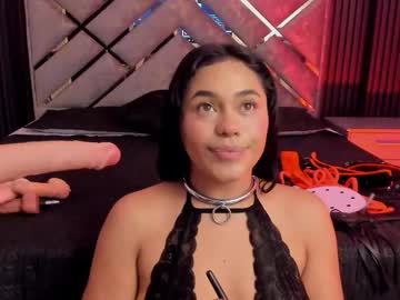 Issafoxx Chaturbate stream image from July 29, 2025