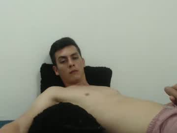 Jamesbrom2000 Chaturbate stream image from July 29, 2025