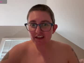 Duriangrey Chaturbate stream image from July 29, 2025