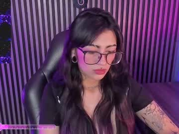 Miadevine_ Chaturbate stream image from July 29, 2025