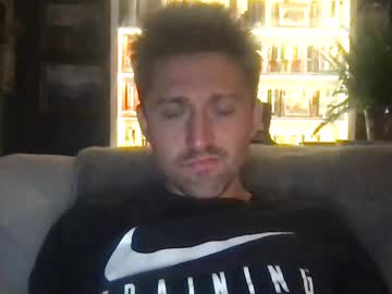 Archielondon Chaturbate stream image from July 29, 2025