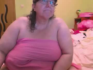 Hugetitsxxx Chaturbate stream image from July 30, 2025