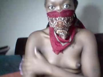 Bluesgee Chaturbate stream image from July 30, 2025