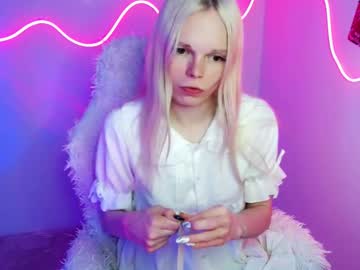 Emily_Nyaffe Chaturbate stream image from July 30, 2025