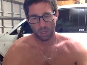 Traviskenn Chaturbate stream image from July 30, 2025