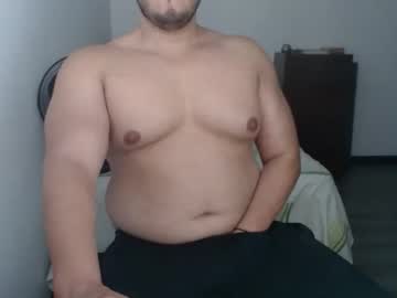 Beefypecs_10 Chaturbate stream image from July 30, 2025