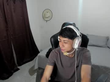 Nieltg Chaturbate stream image from July 30, 2025