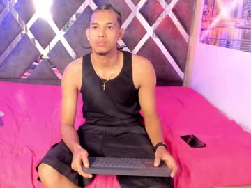 Clarent_Brown Chaturbate stream image from July 30, 2025