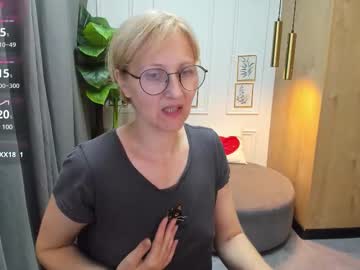 Paris_Cherry Chaturbate stream image from July 30, 2025
