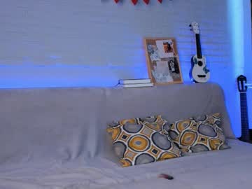Vea_Fox Chaturbate stream image from July 30, 2025