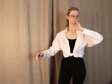 Janellelitscher Chaturbate stream image from July 30, 2025