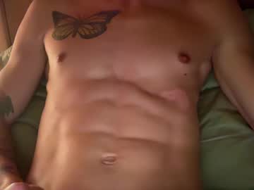 Hungtwunk881078 Chaturbate stream image from July 30, 2025