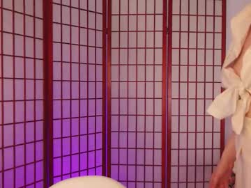 La_Lalisa Chaturbate stream image from July 30, 2025