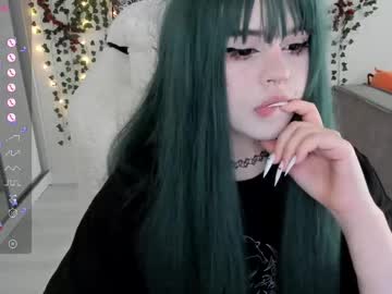 Selena___Cute Chaturbate stream image from July 30, 2025
