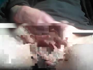 Bongbingdink Chaturbate stream image from July 30, 2025