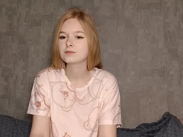 Chanelledroz Chaturbate stream image from July 30, 2025