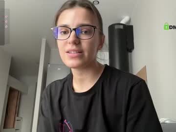 Suzyjames Chaturbate stream image from July 30, 2025