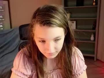 Marthalune Chaturbate stream image from July 30, 2025