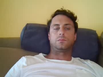 Renud Chaturbate stream image from July 30, 2025