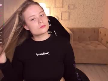 Sophieee_Lee Chaturbate stream image from July 30, 2025