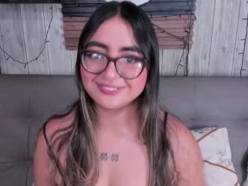 Appril_Foxx Chaturbate stream image from July 30, 2025