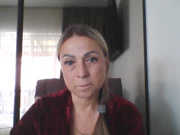 Blondkitti Chaturbate stream image from July 30, 2025