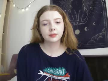 Lollylol11 Chaturbate stream image from July 30, 2025