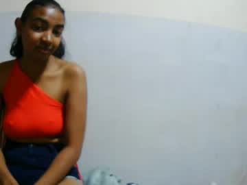 Wetlinha Chaturbate stream image from July 30, 2025