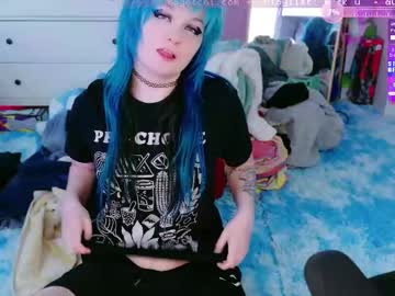 Auragotchi Chaturbate stream image from July 30, 2025