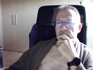 Knuffelbeer06 Chaturbate stream image from July 30, 2025