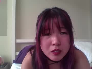 Mochibunnybutt Chaturbate stream image from July 30, 2025