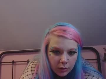 Burnthemail Chaturbate stream image from July 30, 2025