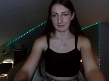 Amilune Chaturbate stream image from July 30, 2025