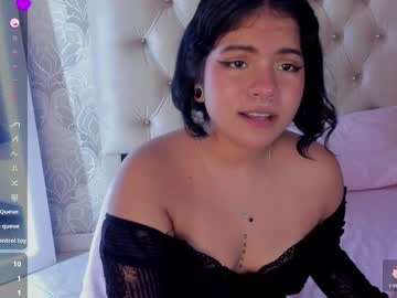 Emily_Petite16 Chaturbate stream image from July 30, 2025