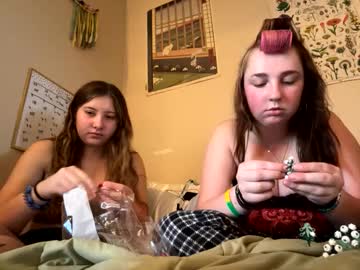 Carpetmunchers Chaturbate stream image from July 31, 2025