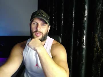Hotterlrg Chaturbate stream image from July 31, 2025