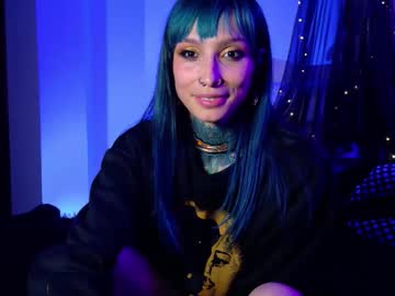 Kiannamills Chaturbate stream image from July 31, 2025