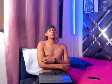 Clarent_Brown Chaturbate stream image from July 31, 2025