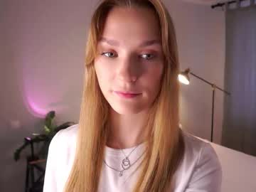 Helenspence Chaturbate stream image from July 31, 2025