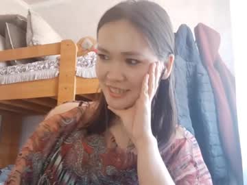 Karmaploennigs Chaturbate stream image from July 31, 2025