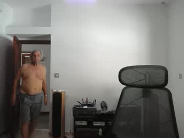 Simonthenudist Chaturbate stream image from July 31, 2025