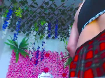 Risitos_De_Oro_ Chaturbate stream image from July 31, 2025