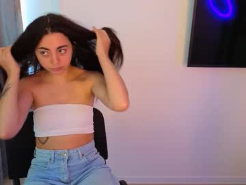 Sasha_Bloom7 Chaturbate stream image from July 31, 2025