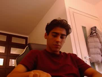 Treyward Chaturbate stream image from July 31, 2025